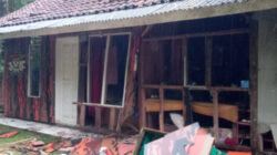 Tersambar Petir Saat Hujan Deras,Rumah Warga Kabupaten Pangandaran Hancur