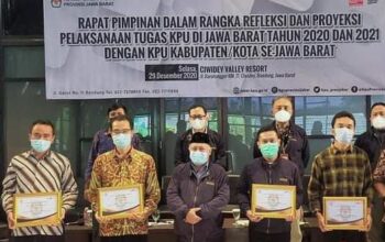 Sukses Gelar Pilkada KPU Pangandaran Diganjar Enam Penghargaan