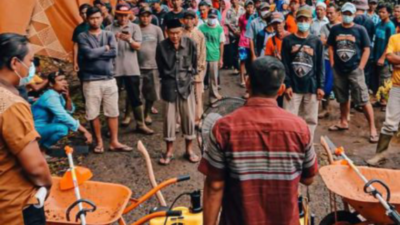 Pasar Langkaplancar Digerebek Karangtaruna Dan Patra.