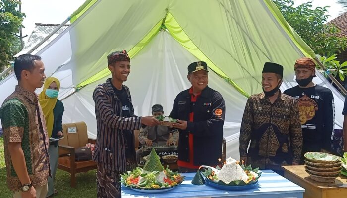 Wagub Uu Hadiri Diskusi Budaya di SMK Bakti Karya Parigi Bersama Komunitas Cermin Tasikmalaya