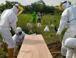 Menag Ajak Masyarakat Indonesia Hening Cipta, Mendoakan Yang Wafat Karena  Covid-19