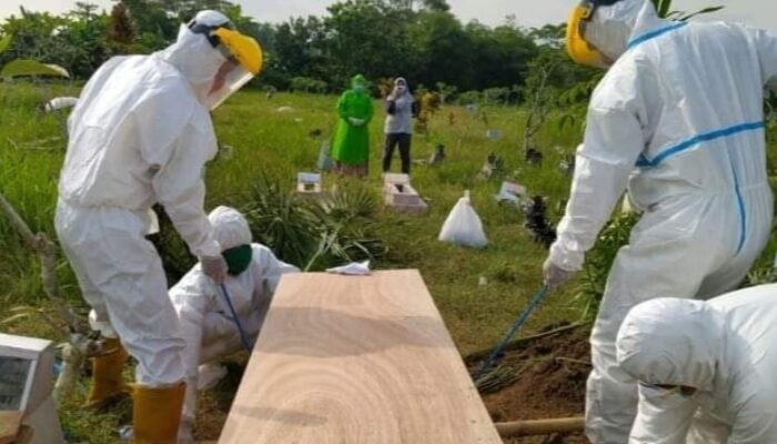Menag Ajak Masyarakat Indonesia Hening Cipta, Mendoakan Yang Wafat Karena  Covid-19