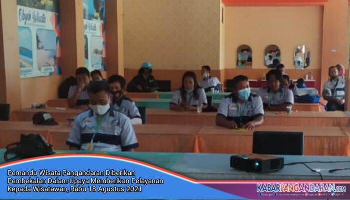 Pemandu Wisata Pangandaran Diberikan Pembekalan Dalam Melayani Wisatawan