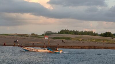 Pendangkalan Muara Bojong Salawe Pangandaran Persis Seperti Pulau