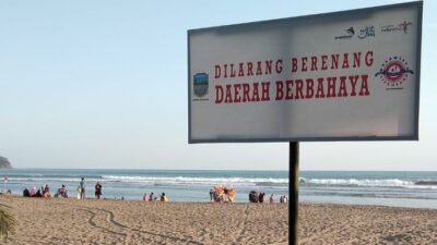 Aplikasi Peduli Lindungi Syarat Wisatawan Masuk Ke Obyek Wisata Pangandaran