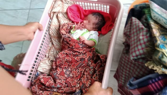 Bayi Perempuan Ditemukan Seorang Warga Saat Akan Sholat Ashar Di Masjid Kalipucang Pangandaran