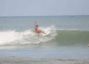 Info Pantai Pangandaran, Ini Spot Surfing Favorit Peselancar