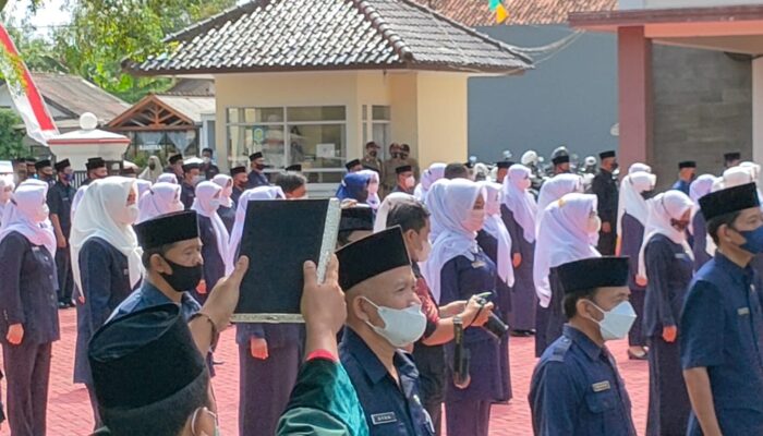 Rotasi, Mutasi dan Pelantikan Kepala Sekolah Sebanyak 168 Orang Oleh Bupati Pangandaran