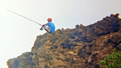 Spot Mancing Favorit Di Pantai Madasari, Ini Bikin Ketagihan