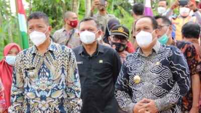 Bupati Jeje Wiradinata Berikan Penghargaan Serifikat ODF Kepada Desa Cimanggu Langkaplancar