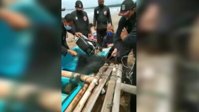 Polisi Terus Cari Informasi Pemilik Perahu Misterius Di Pantai Barat Pangandaran