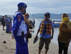 Demi Kenyamanan Wisatawan, Polairud Bersama Balawista Setiap Hari Rutin Patroli Di Pantai Pangandaran