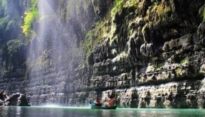 Destinasi Wisata Populer Green Canyon, Bikin Ketagihan Wisatawan