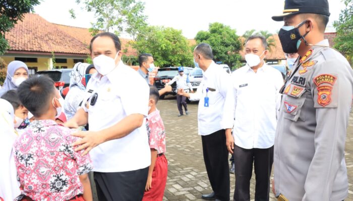 Vaksinasi Merdeka Untuk Anak Di SDN 1 Babakan Pangandaran