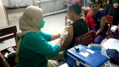 Fatwa MUI, Vaksinasi Covid-19 Pada Bulan Ramadhan Tidak Batalkan Puasa