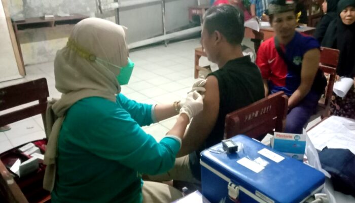 Fatwa MUI, Vaksinasi Covid-19 Pada Bulan Ramadhan Tidak Batalkan Puasa