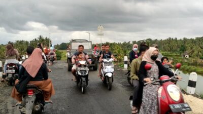 Jembatan Sodong Kopo Cijulang, Warga Ngabuburit Puasa Ramadhan 2022