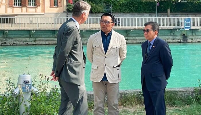 Ridwan Kamil Bertemu Warga Bern Swiss Yang Membantu Adik Eril Naik Ke Darat Saat Di Sungai Aare