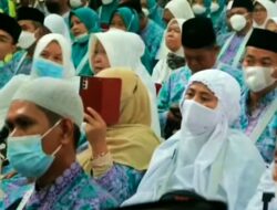 Jamaah Haji Pangandaran Bangga, Saat Penyambutan Langsung Oleh Gubernur Ridwan Kamil