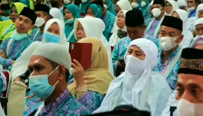 Jamaah Haji Pangandaran Bangga, Saat Penyambutan Langsung Oleh Gubernur Ridwan Kamil