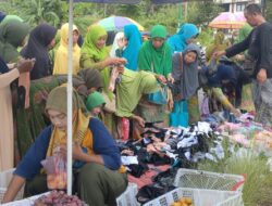 Berkah Pedagang Saat Pengajian Rutin Muslimatan Di Alun Alun Kota Baru Pangandaran