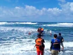Wisatawan 8 Orang Terseret Ombak Di Pantai Legokjawa Pangandaran,Ini Daftar Yang Meninggal Dunia