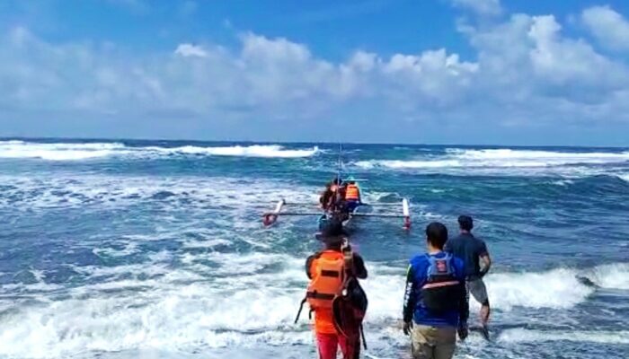 Wisatawan 8 Orang Terseret Ombak Di Pantai Legokjawa Pangandaran,Ini Daftar Yang Meninggal Dunia