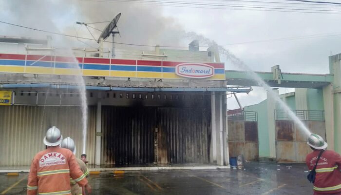 Kebakaran Minimarket Di Pangandaran, Bupati Pangandaran Ikut Mantau Proses Pemadaman