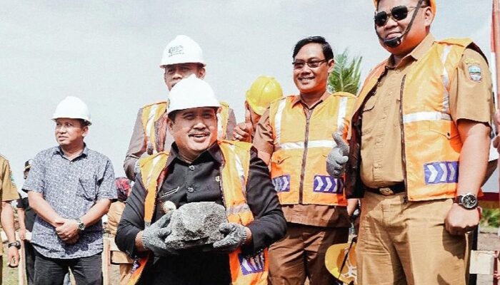 Peletakan Batu Pertama Pembangunan Jalan Lintas Pesisir Pantai Selatan Pangandaran