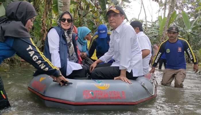 Banjir Di Desa Bunisari Mulai Surut, Pemda Pangandaran Akan Membuat Sodetan 200 Meter