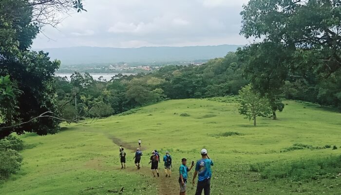 Keseruan Haser Melintasi Medan Ekstrim Gunung Pananjung Cagar Alam Pangandaran