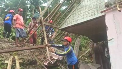 Tagana Pangandaran Evakuasi 6 Rumah Warga Korban Tanah Longsor, Ini Daftar Titiknya