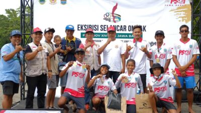 Kontingen Pangandaran Sapu Bersih Medali Emas Eksebisi Selancar Ombak Porprov Jabar 2022