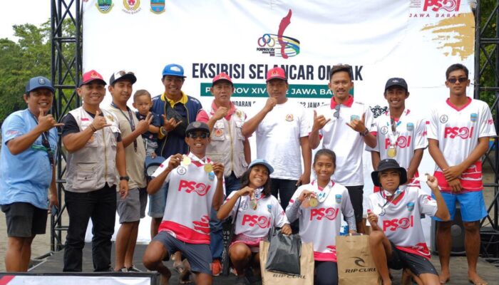 Kontingen Pangandaran Sapu Bersih Medali Emas Eksebisi Selancar Ombak Porprov Jabar 2022