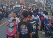 Puasa Ramadhan 2024 XTC Kalipucang Bagi-bagi Takjil Gratis Bagi Pengguna Jalan