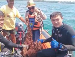 Dosen Unpad Pangandaran Bangga Bisa Bergabung Bersihkan Terumbu Karang Pantai Batukaras