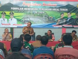 Bupati Pangandaran Serahkan Bantuan 35 Unit Pompa Air Dari Kementrian Pertanian Kepada Kelompok Tani Di 8 Kecamatan