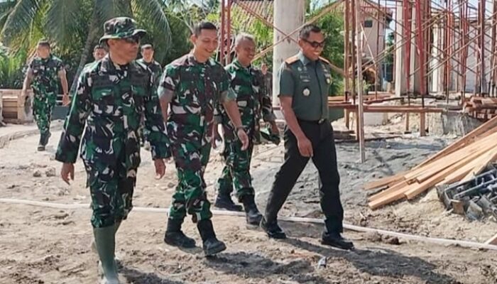 Danrem 062 Tarumanagara Tinjau Langsung Pembangunan Masjid Ar Rahman Cijulang