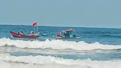 Perahu Nelayan Terbalik Saat Akan Melaut Di Muara Bojongsalawe, Ini Imbauan BMKG