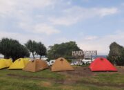 Camping Ground Sambil Menikmati Keindahan Suasana Malam Pantai Madasari