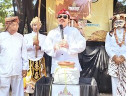 Tradisi Budaya Ruat Jagat Sila Saamparan Pantai Batu Hiu, Dihadiri Bupati Pangandaran