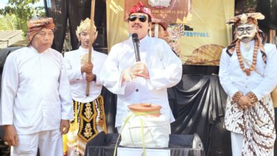 Tradisi Budaya Ruat Jagat Sila Saamparan Pantai Batu Hiu, Dihadiri Bupati Pangandaran