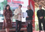 Menkumham RI Serahkan Empat Sertifikat KIK 2024 Boma Jabar Kepada Pemda Pangandaran