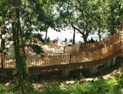 Pantai Batu Karas, Magnet Baru Wisatawan Lokal dan Mancanegara