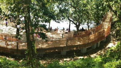 Pantai Batu Karas, Magnet Baru Wisatawan Lokal dan Mancanegara