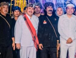 Kang Dedi Mulyadi Kukuhkan Dewan Kebudayaan Daerah Pangandaran, Alun-Alun Paamprokan Jadi Lautan Manusia