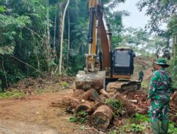 Kodim 0625 Pangandaran Kawal Ketat Kedatangan Ekskavator untuk TMMD ke-123