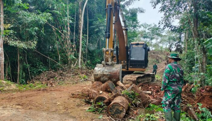 Kodim 0625 Pangandaran Kawal Ketat Kedatangan Ekskavator untuk TMMD ke-123