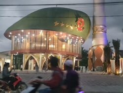 Potret Masjid Jami Ar Rohman Saat Malam Hari