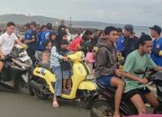 Ngabuburit Sambil Berbagi, Pangandaran Dive Club Bagikan Ratusan Takjil di Pantai Timur